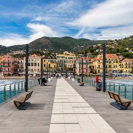 Daire Corso Dante's Paradise Blue - Exclusive In Alassio